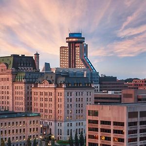 Hotel Le Concorde Quebec